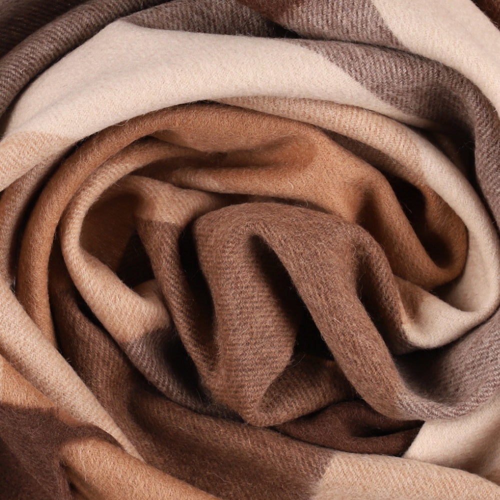 Sciarpa marrone e beige a quadri grandi in lana 100% – York (2)